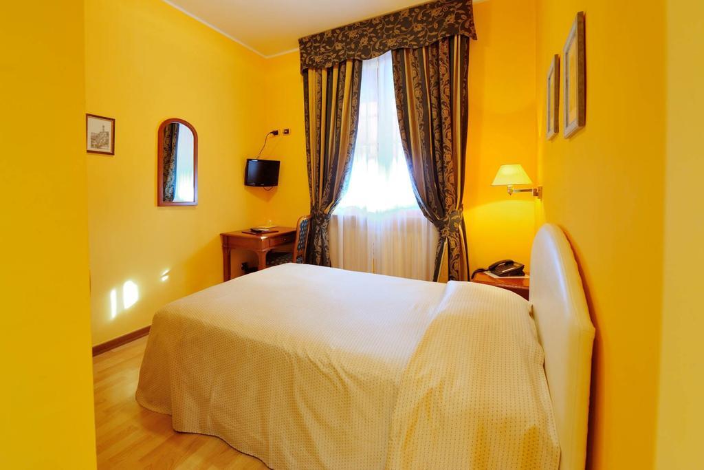 Hotel Il Vigneto Gattinara ภายนอก รูปภาพ